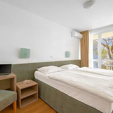 Hotel Paviljoni Slaven